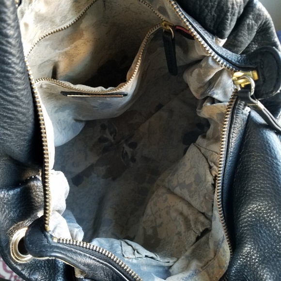 Elliott Lucca Cordoba Belted Leather Tote Bag - Picture 6 of 8